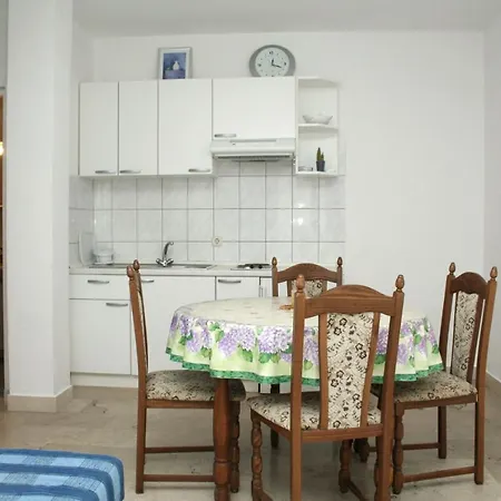 4565f Apartment Orebić